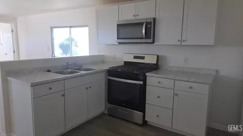 65 Eagle Ln, Bakersfield, CA 93308 photo 6