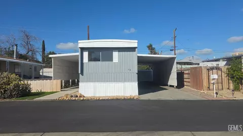 65 Eagle Ln, Bakersfield, CA 93308