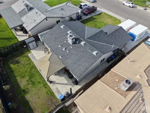 605 Corregidora Ave, Bakersfield, CA 93307 photo 19
