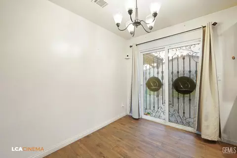 605 Corregidora Ave, Bakersfield, CA 93307 photo 7