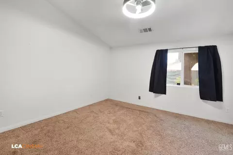 605 Corregidora Ave, Bakersfield, CA 93307 photo 14