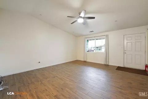 605 Corregidora Ave, Bakersfield, CA 93307 photo 6