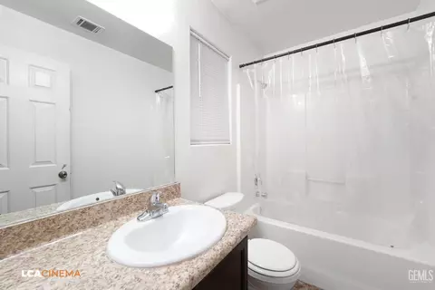 605 Corregidora Ave, Bakersfield, CA 93307 photo 16