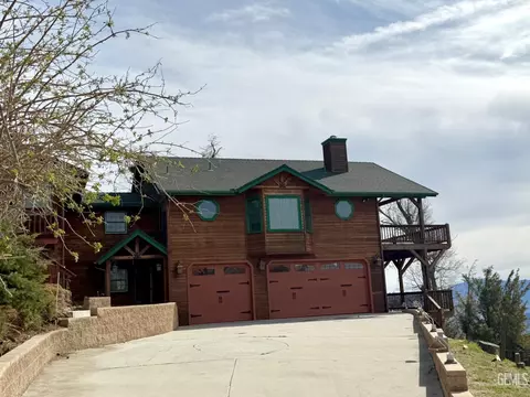 Exterior - 26840 Medicine Bow Ct, Tehachapi, CA 93561 photo 4 of 5