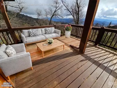 Exterior - 26840 Medicine Bow Ct, Tehachapi, CA 93561 photo 3 of 5