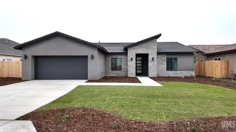 7402 Cryosphere St, Bakersfield, CA 93311
