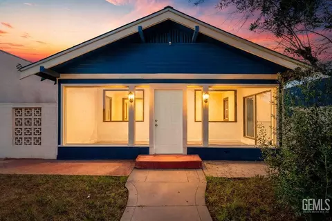 1825 Baker St, Bakersfield, CA 93305