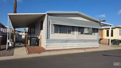 6601 Eucalyptus Dr #196, Bakersfield, CA 93306