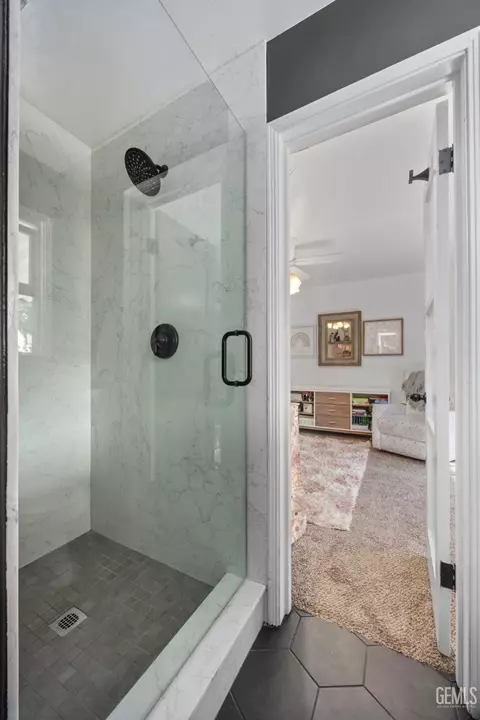 Bath - 2500 Cedar St, Bakersfield, CA 93301 photo 1 of 4