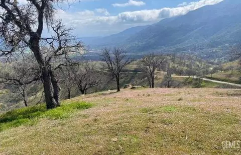 11212 Back Canyon Rd, Caliente, CA 93518