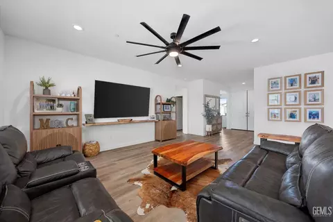 15015 Wayne Lee Ct, Bakersfield, CA 93314 photo 9