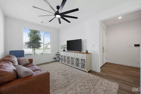 15015 Wayne Lee Ct, Bakersfield, CA 93314 photo 12