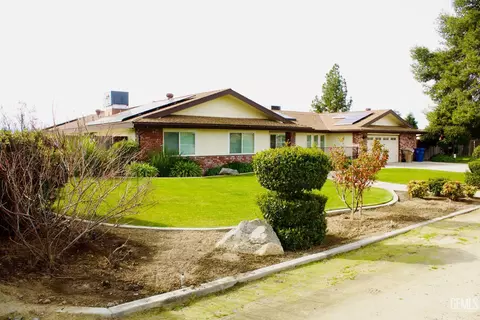 Exterior - 10331 Shellabarger Rd, Bakersfield, CA 93312 photo 3 of 8