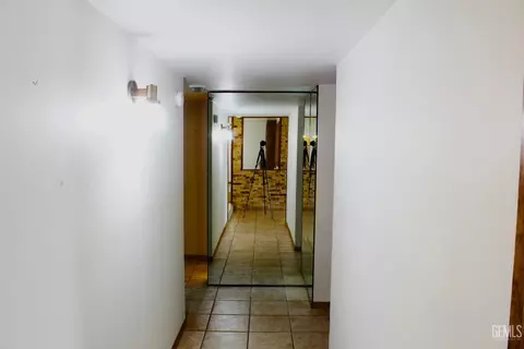 Entry Way - 10331 Shellabarger Rd, Bakersfield, CA 93312 photo 2 of 3
