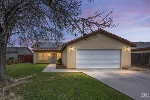 2114 Foxglove Ct, Bakersfield, CA 93304