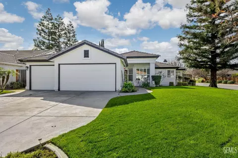 10417 Dorchester St, Bakersfield, CA 93311