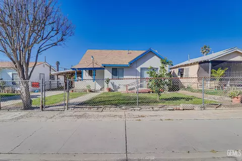 2315 Arlington St, Bakersfield, CA 93305