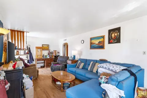 Living - 500 Jackson St, Taft, CA 93268 photo 1 of 3