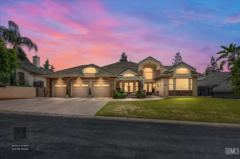 15507 Casa Club Dr, Bakersfield, CA 93306