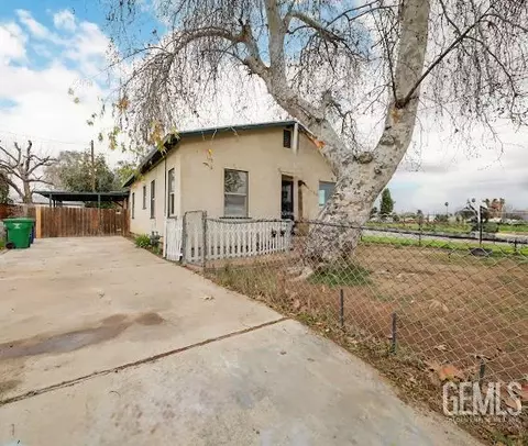 222 Hughes Ave, Bakersfield, CA 93308