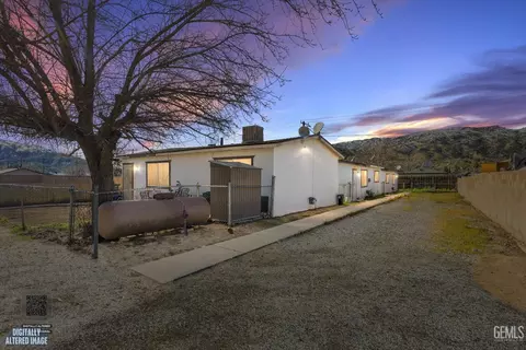 2613 Flower St, Lake Isabella, CA 93240