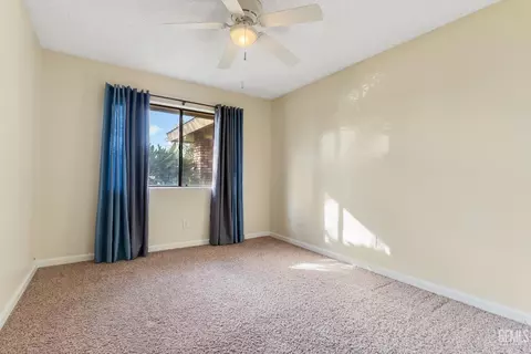 Bedroom - 3012 Pendleton Ct, Bakersfield, CA 93309 photo 4 of 6