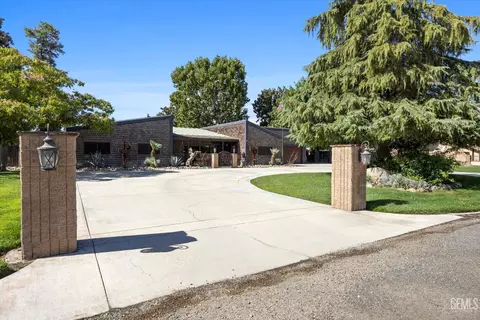 Exterior - 16451 Barton Ln, Bakersfield, CA 93314 photo 4 of 18