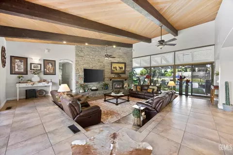 Living - 16451 Barton Ln, Bakersfield, CA 93314 photo 1 of 5