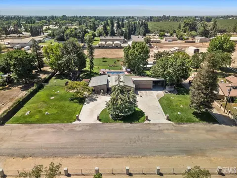 View/Area - 16451 Barton Ln, Bakersfield, CA 93314 photo 2 of 6