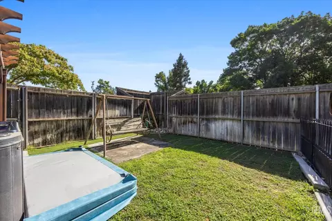 Exterior - 16451 Barton Ln, Bakersfield, CA 93314 photo 13 of 18