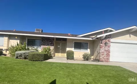 7612 Stockdale Hwy, Bakersfield, CA 93309