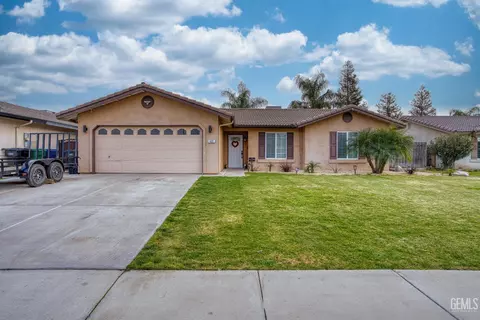 421 Chris Ave, Shafter, CA 93263