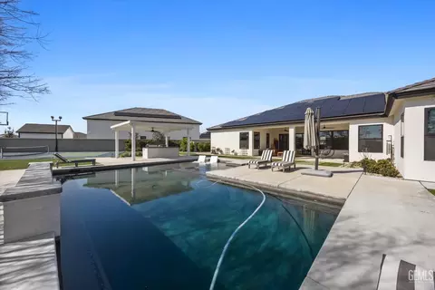 Exterior - 16601 Keystone Pl, Bakersfield, CA 93314 photo 11 of 18