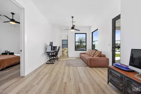 Entry Way - 16601 Keystone Pl, Bakersfield, CA 93314 photo 4 of 4