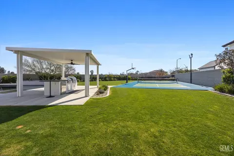 Exterior - 16601 Keystone Pl, Bakersfield, CA 93314 photo 16 of 18