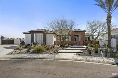 Exterior - 16601 Keystone Pl, Bakersfield, CA 93314 photo 6 of 18