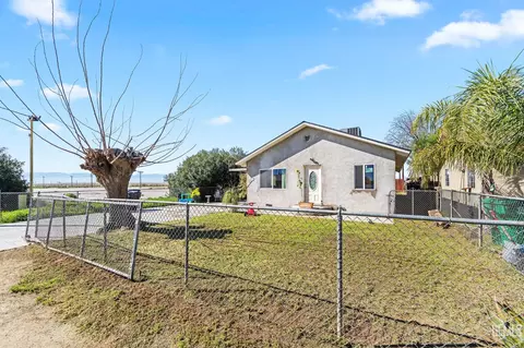 Exterior - 25473 Barbara St, Arvin, CA 93203 photo 1 of 7