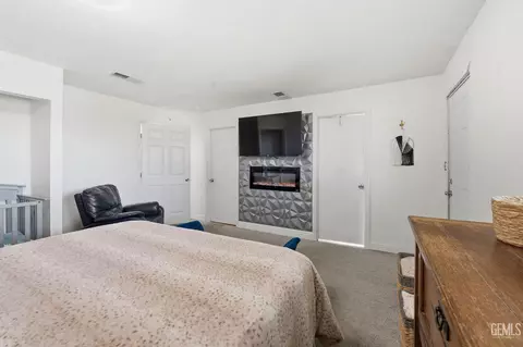 Bedroom - 25473 Barbara St, Arvin, CA 93203 photo 3 of 5