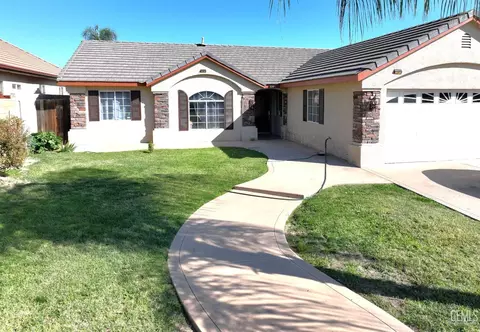 314 8th St, Mcfarland, CA 93250