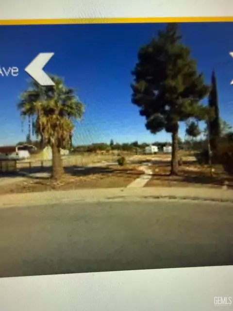 10617 Baron Ave, Bakersfield, CA 93312