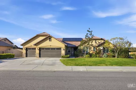 9902 Jersey Shore Dr, Bakersfield, CA 93314