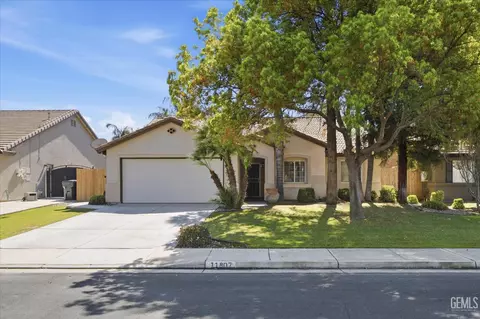 11807 Darlington Ave, Bakersfield, CA 93312