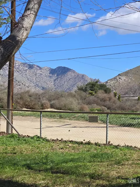 Exterior - 6165 Bonikell, Weldon, CA 93283 photo 5 of 9