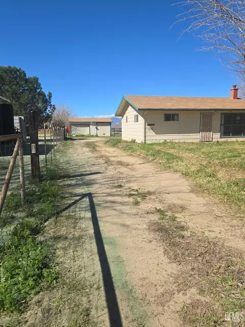 Exterior - 6165 Bonikell, Weldon, CA 93283 photo 3 of 9