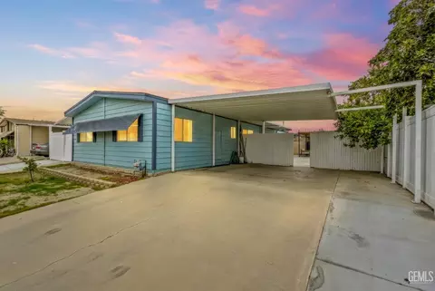 5313 Crystal Springs Dr, Bakersfield, CA 93313