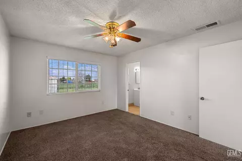 Bedroom - 10908 Michele Ave, Bakersfield, CA 93312 photo 3 of 7