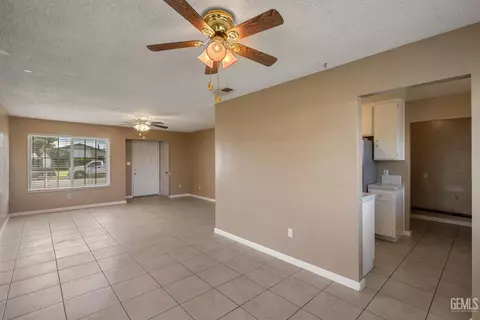 Living - 10908 Michele Ave, Bakersfield, CA 93312 photo 3 of 3