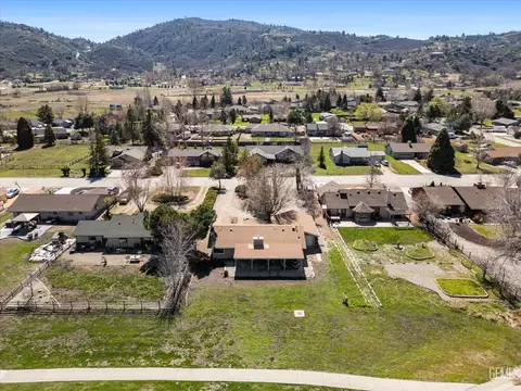 View/Area - 30001 Jamaica Dunes Dr, Tehachapi, CA 93561 photo 5 of 8