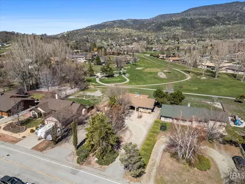 View/Area - 30001 Jamaica Dunes Dr, Tehachapi, CA 93561 photo 2 of 8