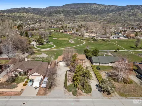 View/Area - 30001 Jamaica Dunes Dr, Tehachapi, CA 93561 photo 3 of 8